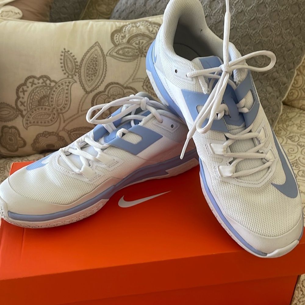 Nike women’s pickleball shoes
